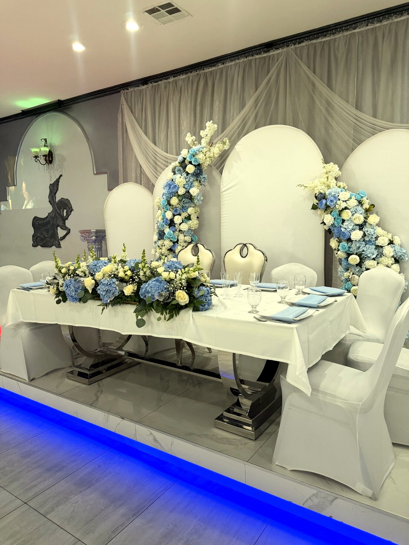 The head table in evening light